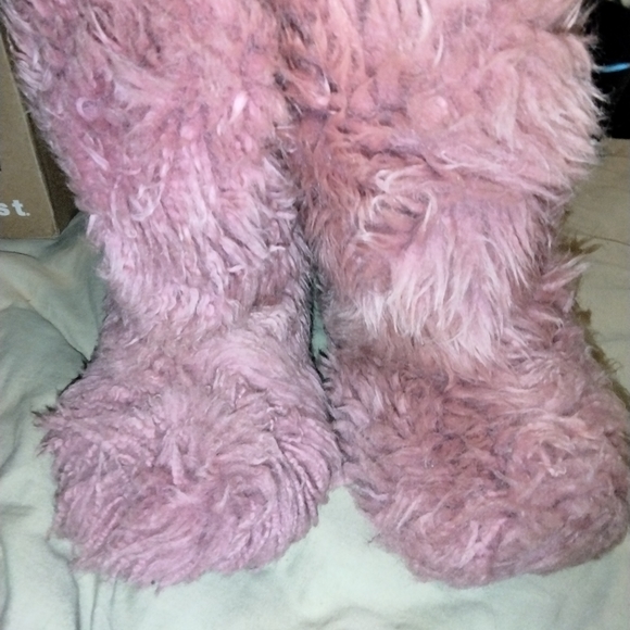 Rare Ugg "Fluff Momma" SUPER RARE - Picture 1 of 4
